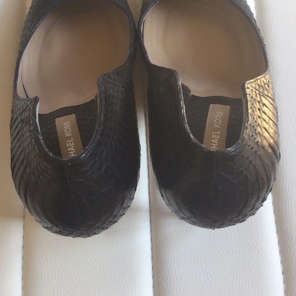 EUC Michael Kors Black Shoes Heels 38 1/2 Made in Italy - Picture 12 of 16